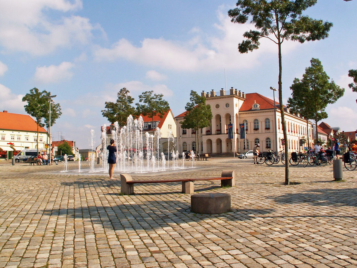 Rathaus am Marktplatz in Neustrelitz Rathaus am Marktplatz in Neustrelitz